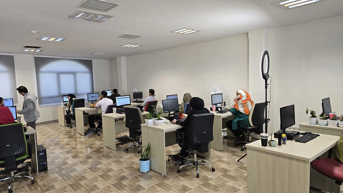 چرا در سال 1405، بازاریابی آنلاین مهمتر میشود؟